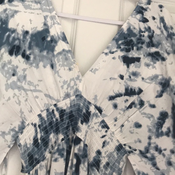 Dress - Picture 6 of 6